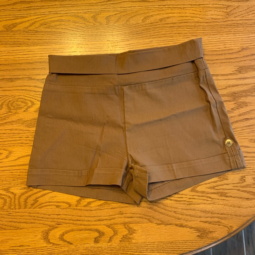 Comtempo brown shorts